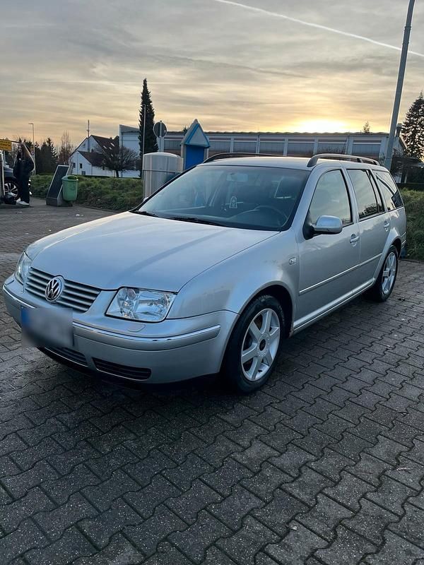 Gebraucht VW Bora 101 PS (74 kW) 2004 Silber Kombi