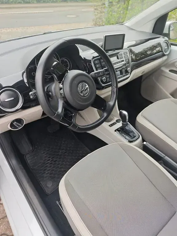 Usado VW e-up! 60 kW (82 HP) 2015 Branco Citadino