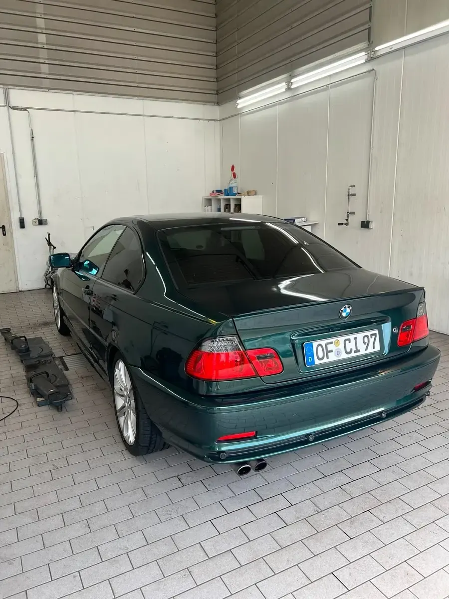 Käytetty BMW 330 Shadowline 231 HP (169 kW) 2001 Vihreä Coupe - kaksiovinen