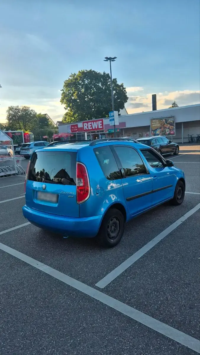 Gebraucht Skoda Roomster 70 PS (51 kW) 2008 Blau Van / Kleinbus