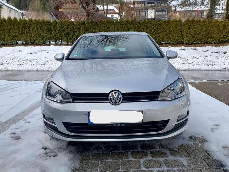 Gebraucht VW Golf VII Trendline 105 PS (77 kW) 2013 Silber Limousine