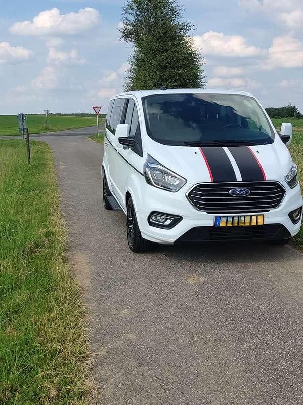 Gebraucht Ford Tourneo Sport 185 PS (136 kW) 2020 Van / Kleinbus