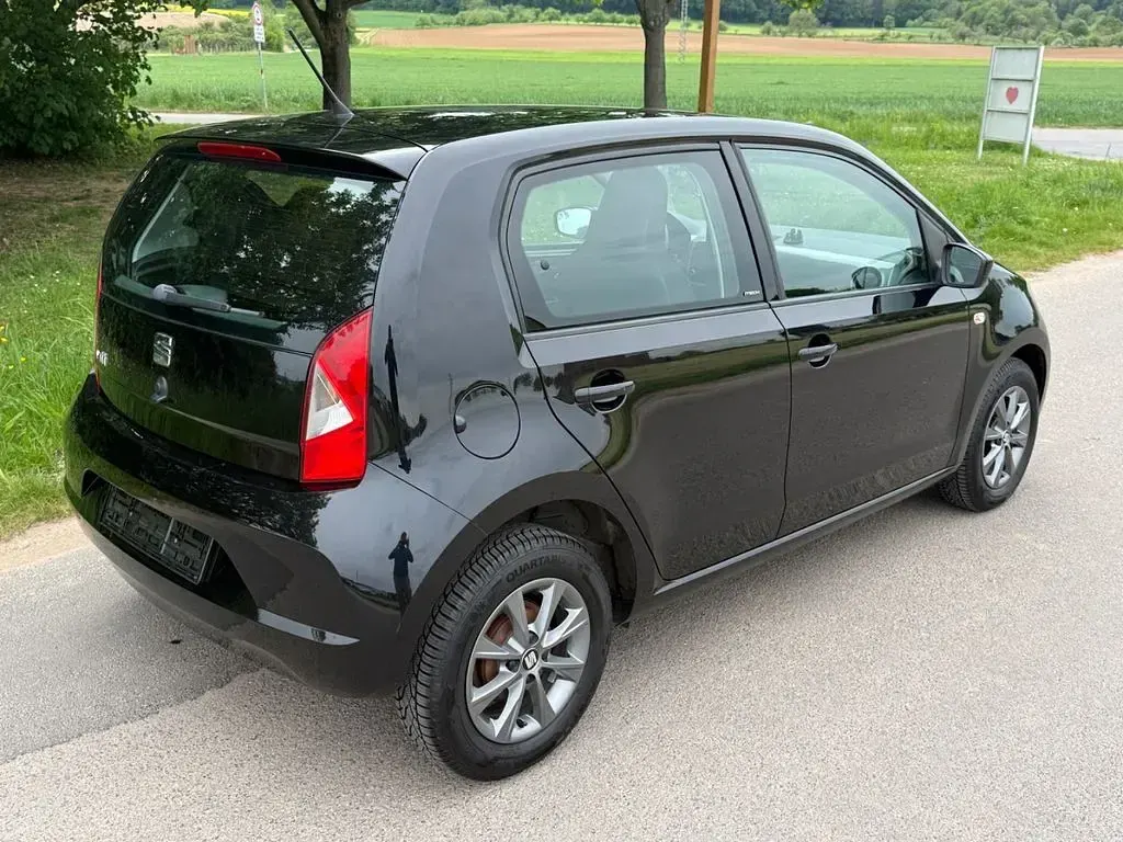 Używany Seat Mii I-Tech 60 KM (44 kW) 2015 Czarny Hatchback