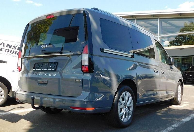 Gebraucht Ford Tourneo Titanium 116 PS (85 kW) 2025 Grau Van / Kleinbus