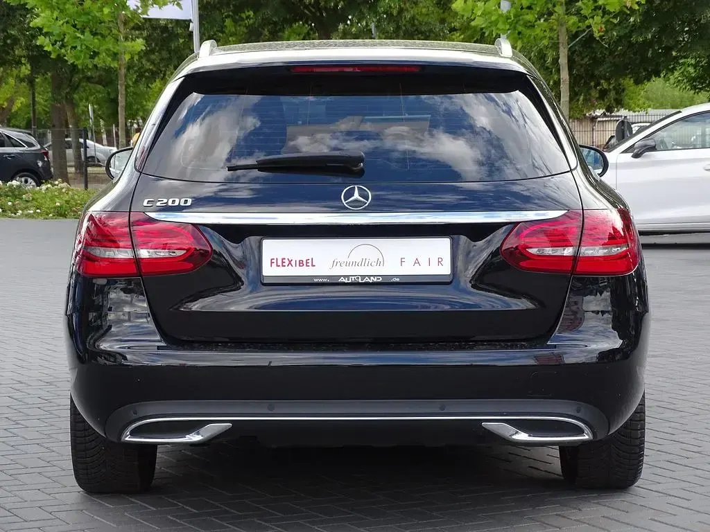Gebraucht Mercedes C200 Avantgarde 197 PS (144 kW) 2019 Schwarz Kombi