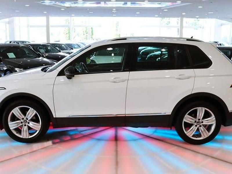 Gebraucht VW Tiguan Active 150 PS (110 kW) 2022 Weiß SUV