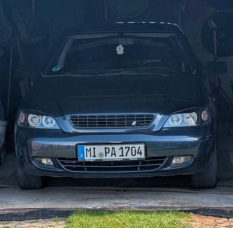 Blau Gebraucht 2001 Opel Astra Coupé | 4.200 € - Bild 1/4