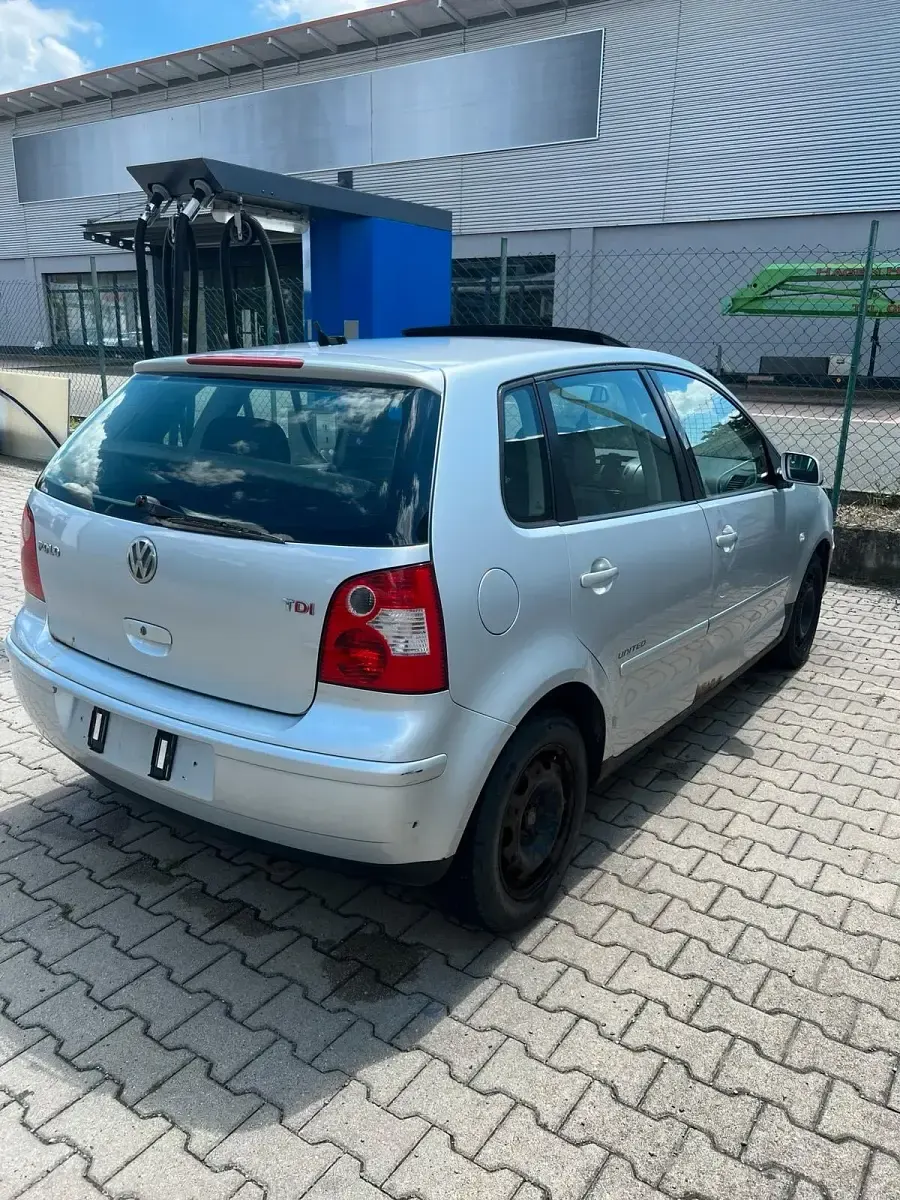 Gebraucht VW Polo 101 PS (74 kW) 2002 Silber Kleinwagen