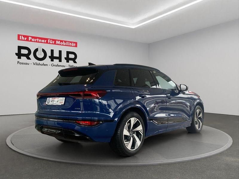 Gebraucht Audi Q6 e-tron Ambiente 285 kW (388 PS) 2025 Ascariblaumetallic SUV