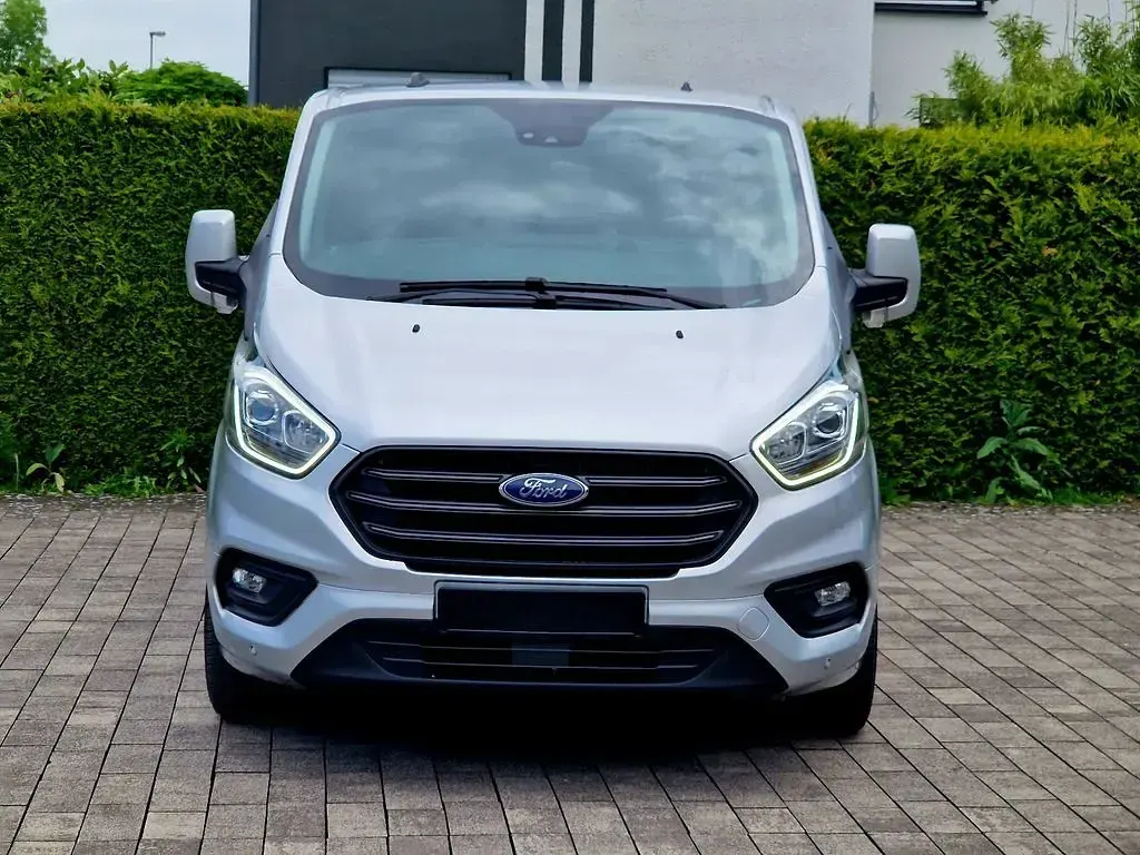 Gebraucht Ford Transit Custom 131 PS (96 kW) 2022 Silber Van