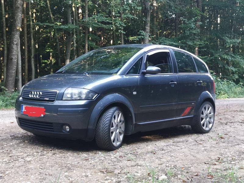 Grau Gebraucht 2002 Audi A2 S-Line Kleinwagen | 6.000 € - Bild 1/4