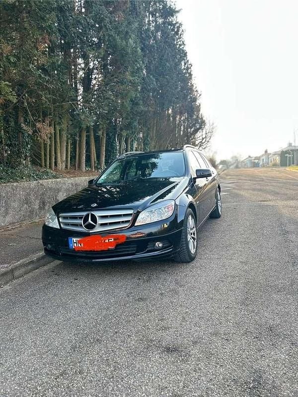 Gebraucht Mercedes C220 Elegance 170 PS (125 kW) 2010 Schwarz Kombi