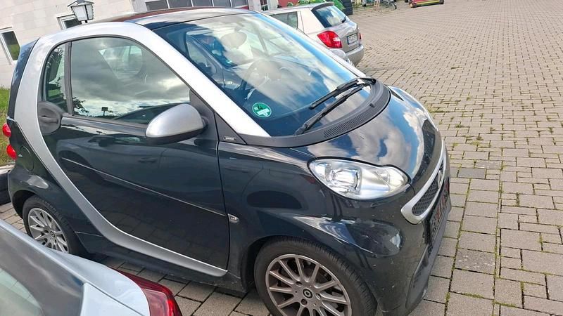 Schwarz Gebraucht 2013 Smart ForTwo Coupé Kleinwagen | 2.200 € (Superpreis) - Bild 1/4