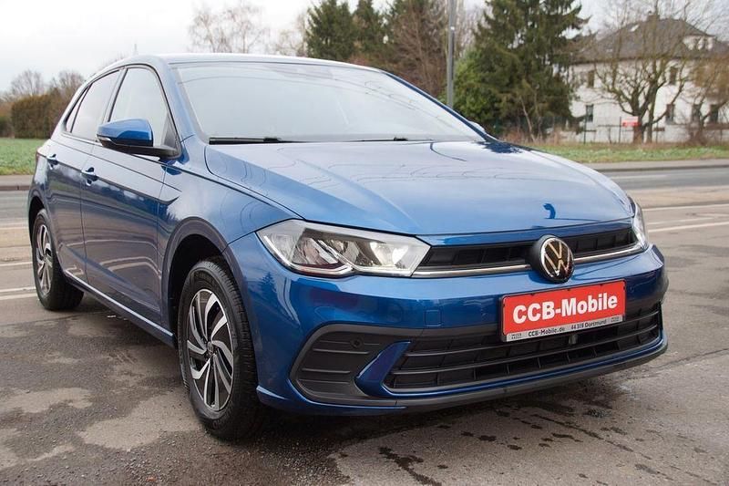 Gebraucht VW Polo Life 95 PS (69 kW) 2025 Blau Kleinwagen