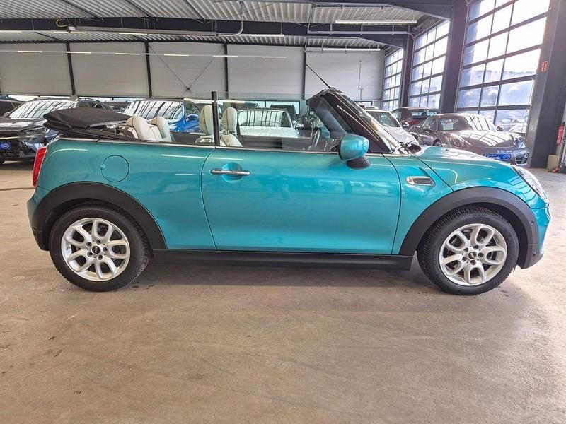 Gebraucht Mini Cooper Cabriolet 136 PS (100 kW) 2020 Caribbean aqua Cabrio