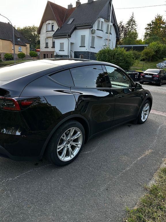 Gebraucht Tesla Model Y RWD 188 kW (256 PS) 2023 Schwarz SUV