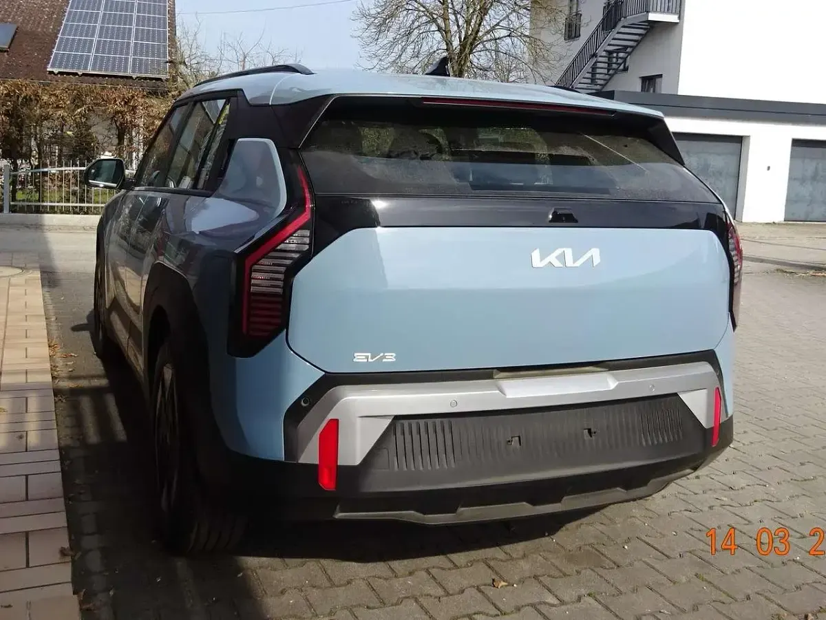 Nowe Kia EV3 Earth 150 kW (204 KM) 2026 Niebieski SUV