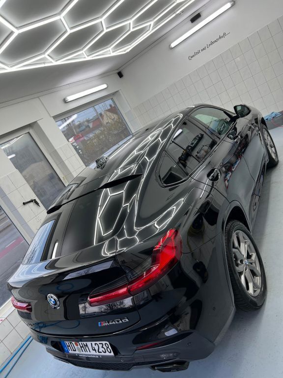 Schwarz Gebraucht 2018 BMW X4 Performance SUV | 36.950 € (Fairer Preis) - Bild 1/4