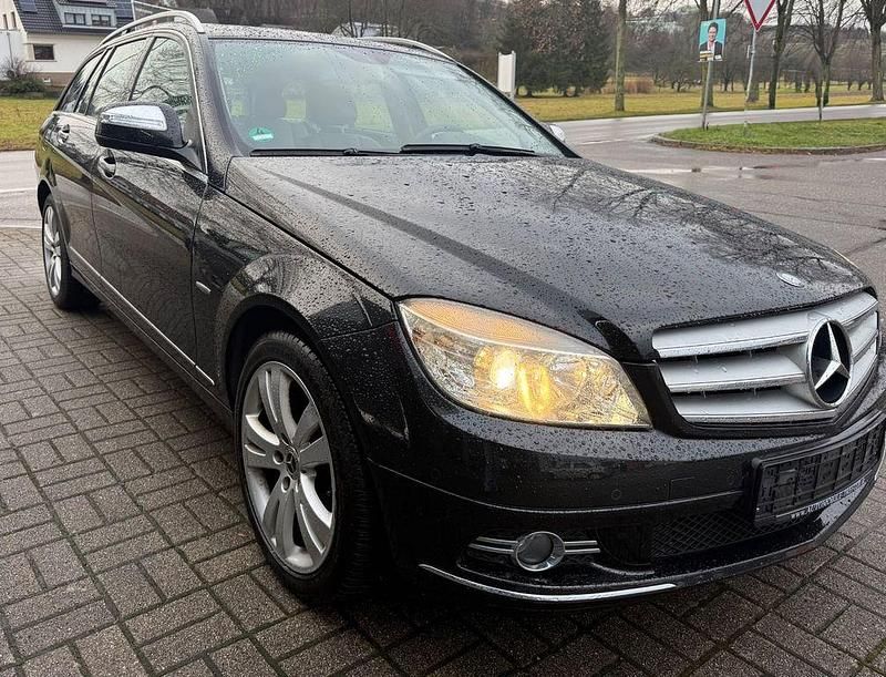 Gebraucht Mercedes C180 156 PS (114 kW) 2008 Schwarz Kombi