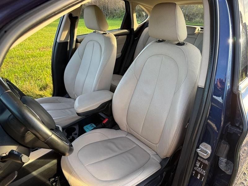 Gebraucht BMW 218 Active Tourer Sport Line 136 PS (100 kW) 2015 Blau Van / Kleinbus