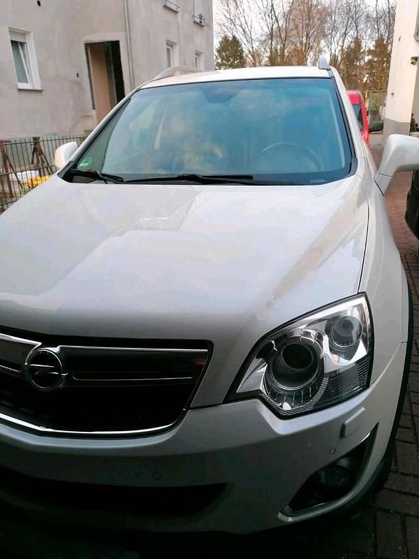 Second-hand Opel Antara 163 CP (119 kW) 2012 Alb SUV