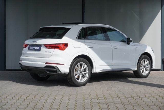 Gebraucht Audi Q3 S-Line 150 PS (110 kW) 2024 Gletscherweiß metallic SUV