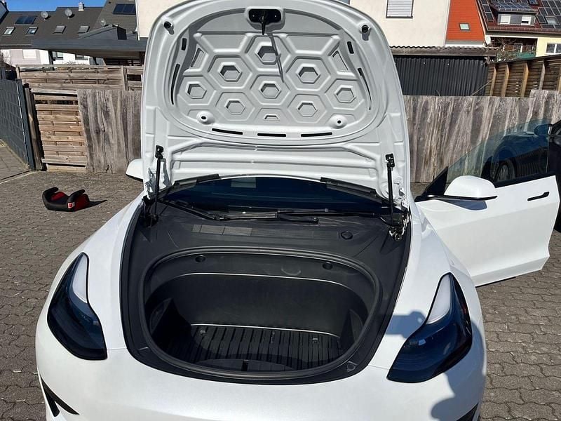 Gebraucht Tesla Model 3 RWD 208 kW (283 PS) 2023 Weiß Limousine