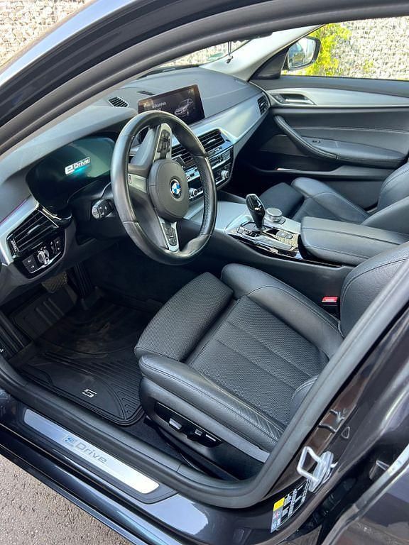 Gebraucht BMW 530e iPerformance 252 PS (185 kW) 2019 Grau Limousine