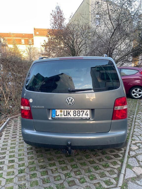 Gebraucht VW Touran Trendline 102 PS (75 kW) 2004 Silber Van / Kleinbus