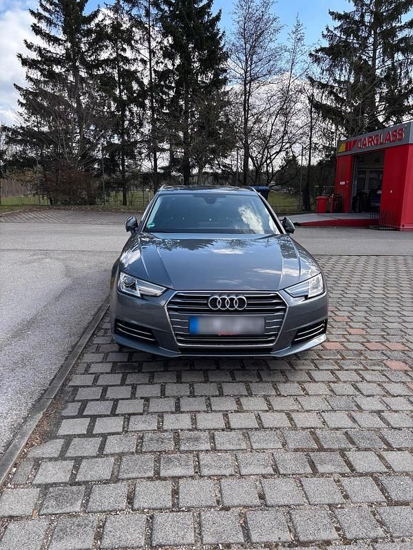Gebraucht Audi A4 Sport 190 PS (139 kW) 2016 Kombi