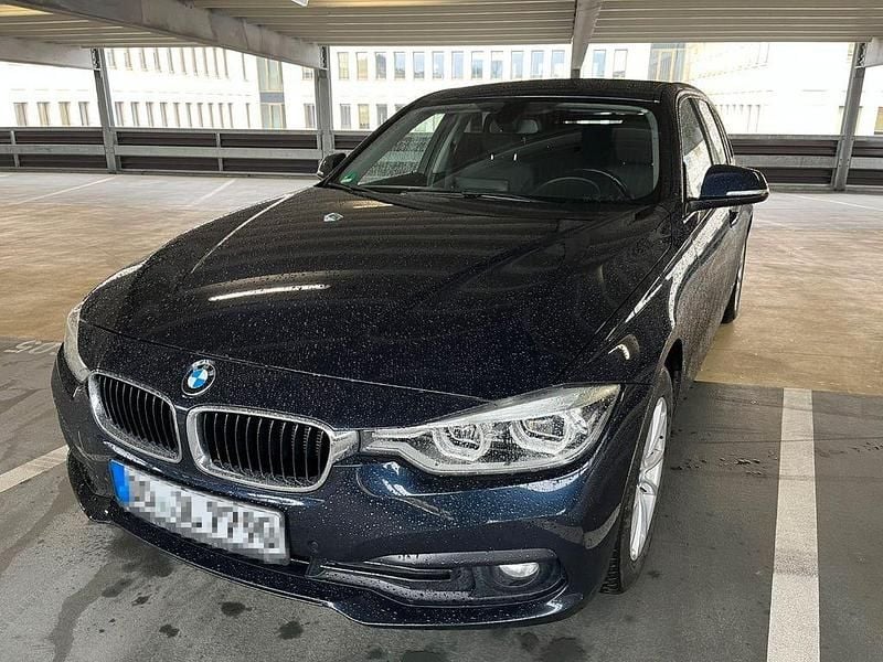 Gebraucht BMW 318 Advantage 136 PS (100 kW) 2016 Blau Kombi