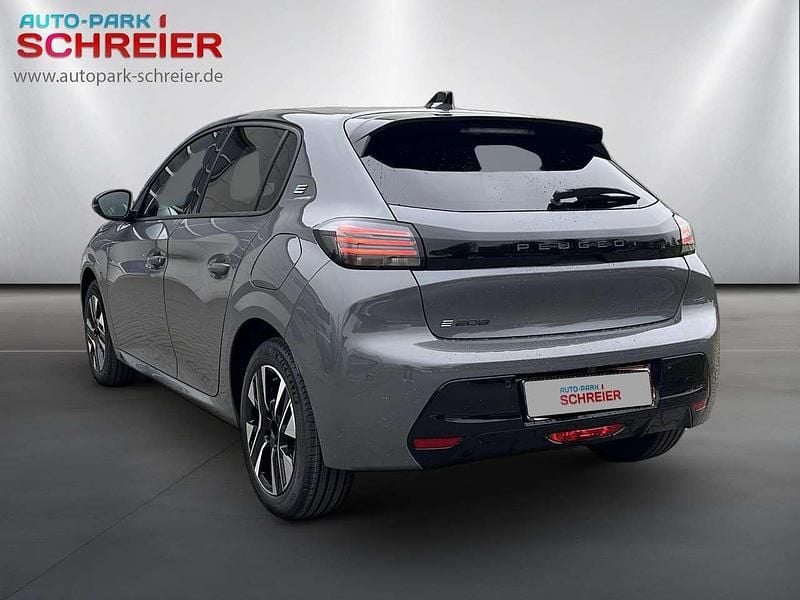 Gebraucht Peugeot e-208 Allure 114 kW (156 PS) 2025 Seleniumgrau Kleinwagen