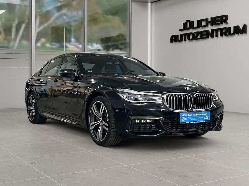 Schwarz Gebraucht 2018 BMW 740 M Sport Limousine | 38.390 € (Guter Preis) - Bild 1/4