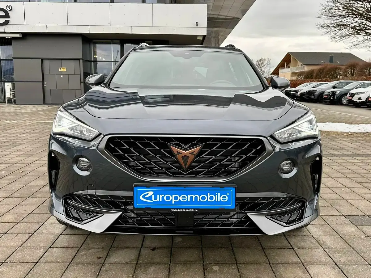 Gebraucht Cupra Formentor Basis 150 PS (110 kW) 2024 Magnetic grau metalllic SUV