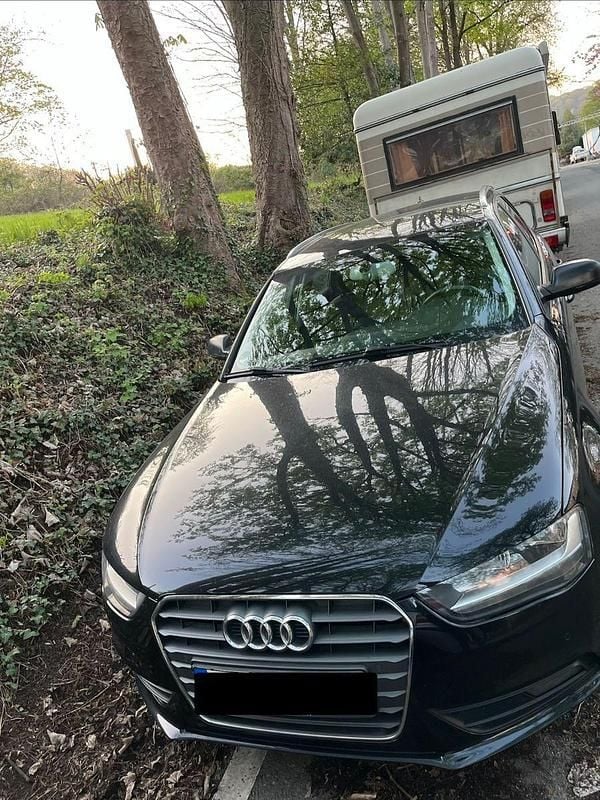 Usado Audi A4 143 HP (105 kW) 2013 Preto Carrinha