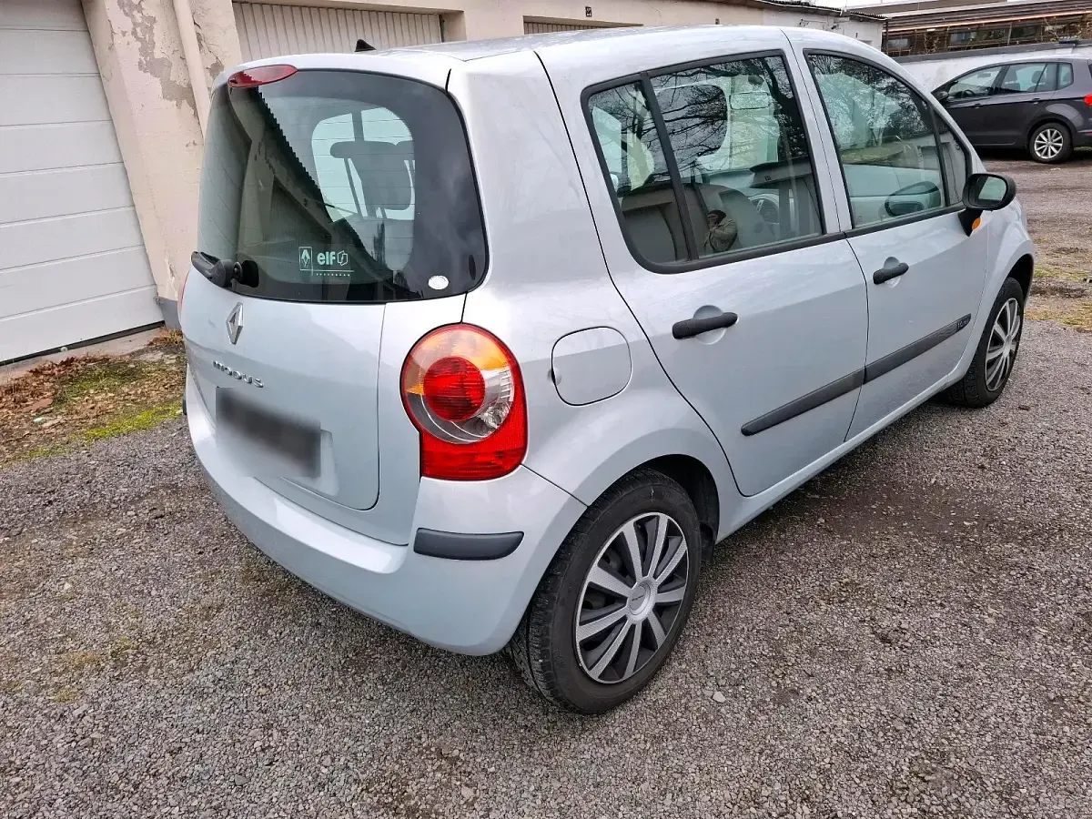Second-hand Renault Modus 115 CP (84 kW) 2005 Gri Monovolum