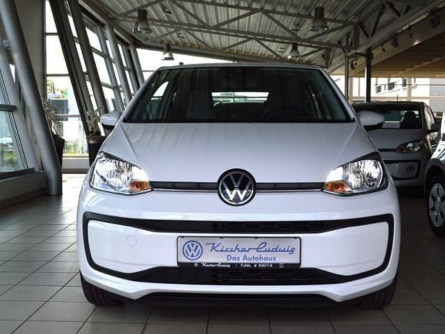 Second-hand VW up! 65 CP (47 kW) 2021 Alb Hatchback