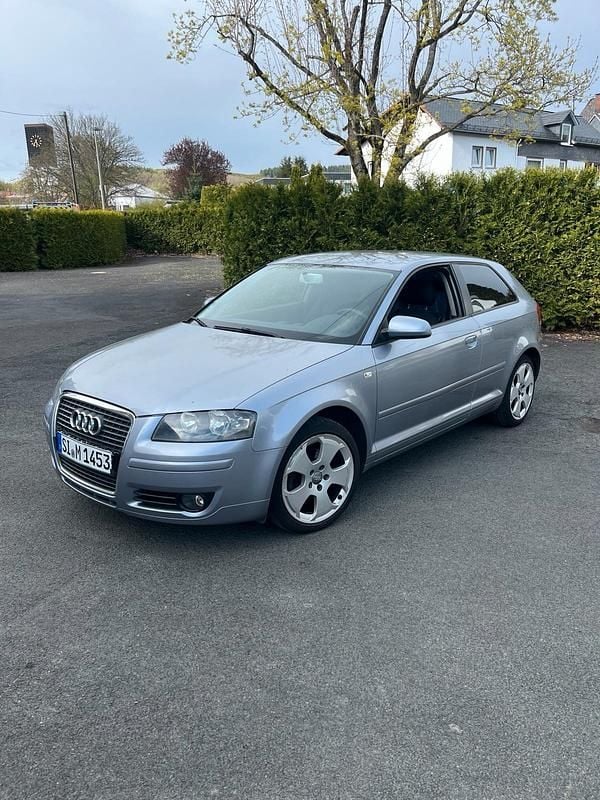 Silber Gebraucht 2007 Audi A3 Coupé | 2.700 € (Guter Preis) - Bild 1/4