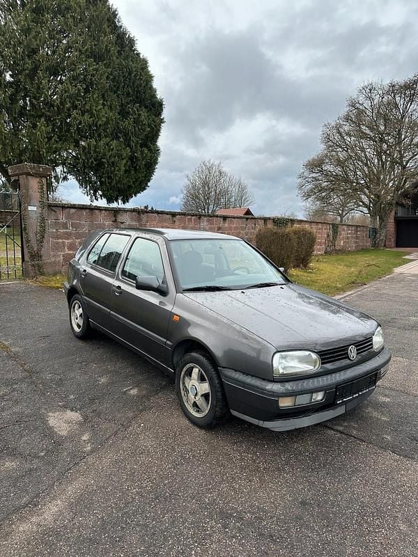 Gebraucht VW Golf III 90 PS (66 kW) 1994 Grau Kleinwagen