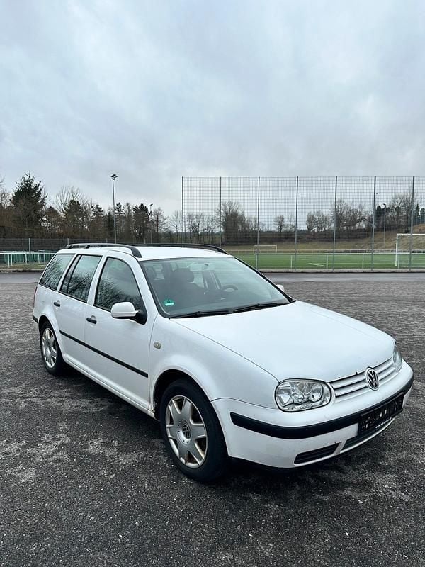 Gebraucht VW Golf IV 125 PS (91 kW) 2000 Weiß Kombi
