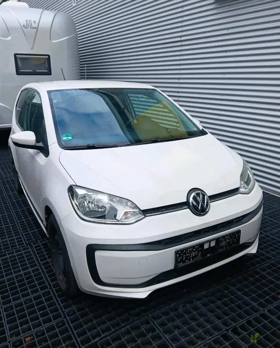 Gebraucht VW up! Move 68 PS (50 kW) 2020 Weiß Kleinwagen