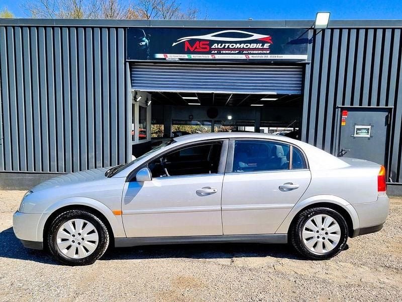 Gebraucht Opel Vectra Elegance 147 PS (108 kW) 2003 Silber Limousine
