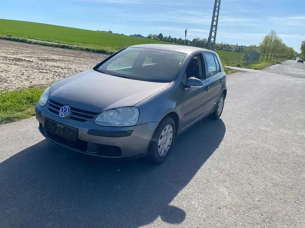 Gebraucht VW Golf IV Comfortline 75 PS (55 kW) 2005 Beige Limousine
