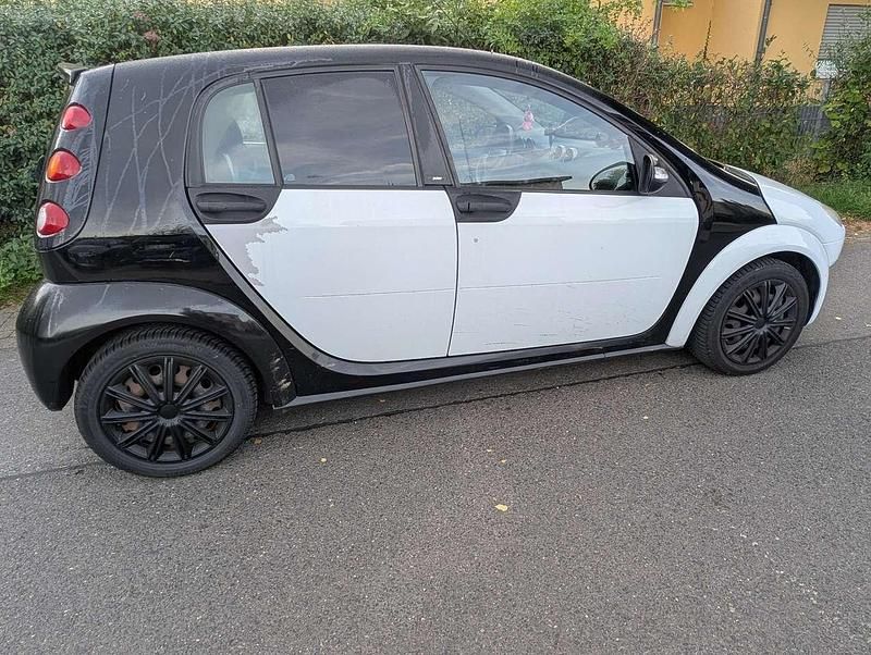 Weiß Gebraucht 2005 Smart ForFour Pulse Limousine | 500 € (Superpreis) - Bild 1/4