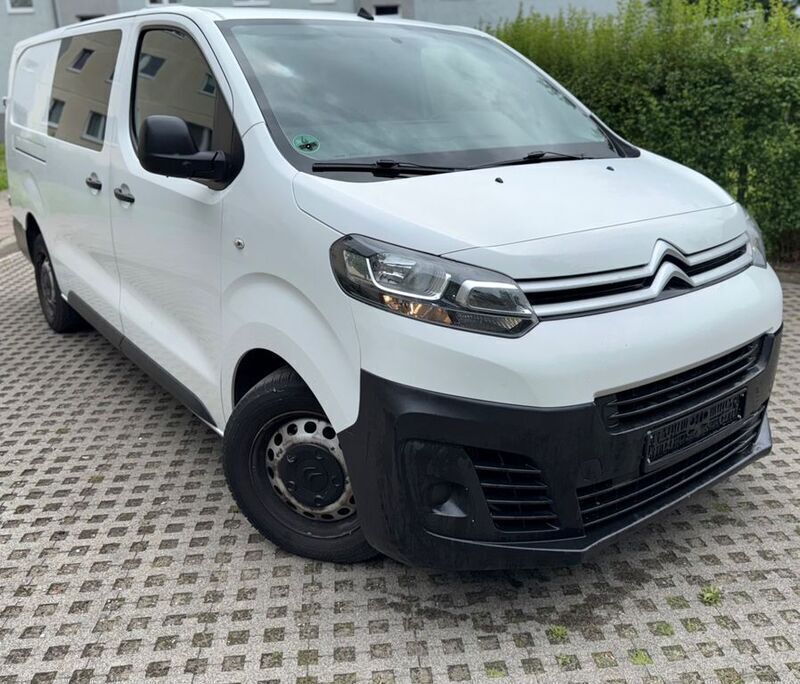 Weiß Gebraucht 2018 Citroën Jumpy Van / Kleinbus | 10.000 € (Teuer) - Bild 1/4