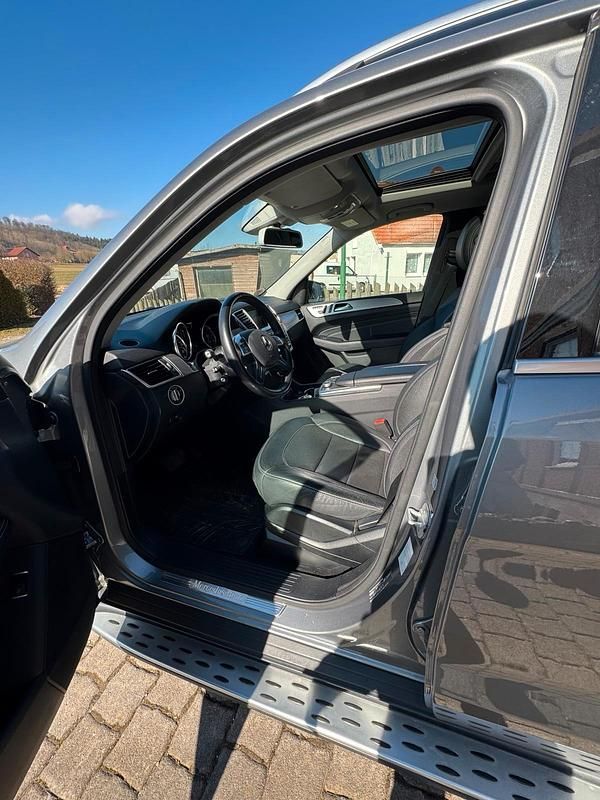 Gebraucht Mercedes ML350 258 PS (189 kW) 2015 Silber SUV