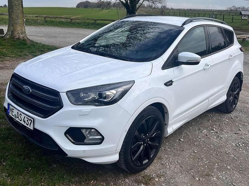 Gebraucht Ford Kuga ST-Line 179 PS (131 kW) 2019 Weiß SUV