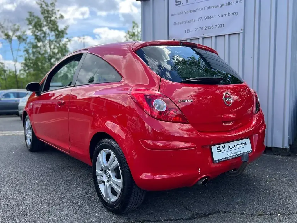 Usado Opel Corsa Satellite 87 HP (63 kW) 2011 Vermelho Citadino