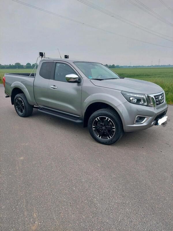 Silber Gebraucht 2020 Nissan Navara Abholung | 27.600 € (Fairer Preis) - Bild 1/4