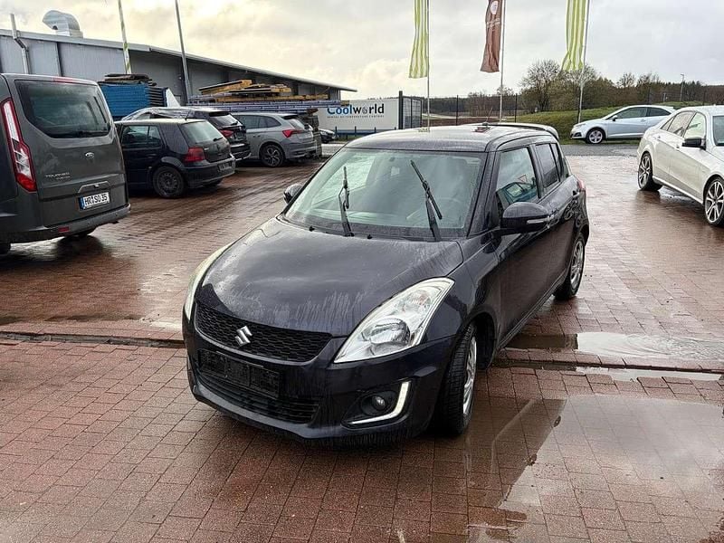 Gebraucht Suzuki Swift Club 94 PS (69 kW) 2014 Schwarz Kleinwagen